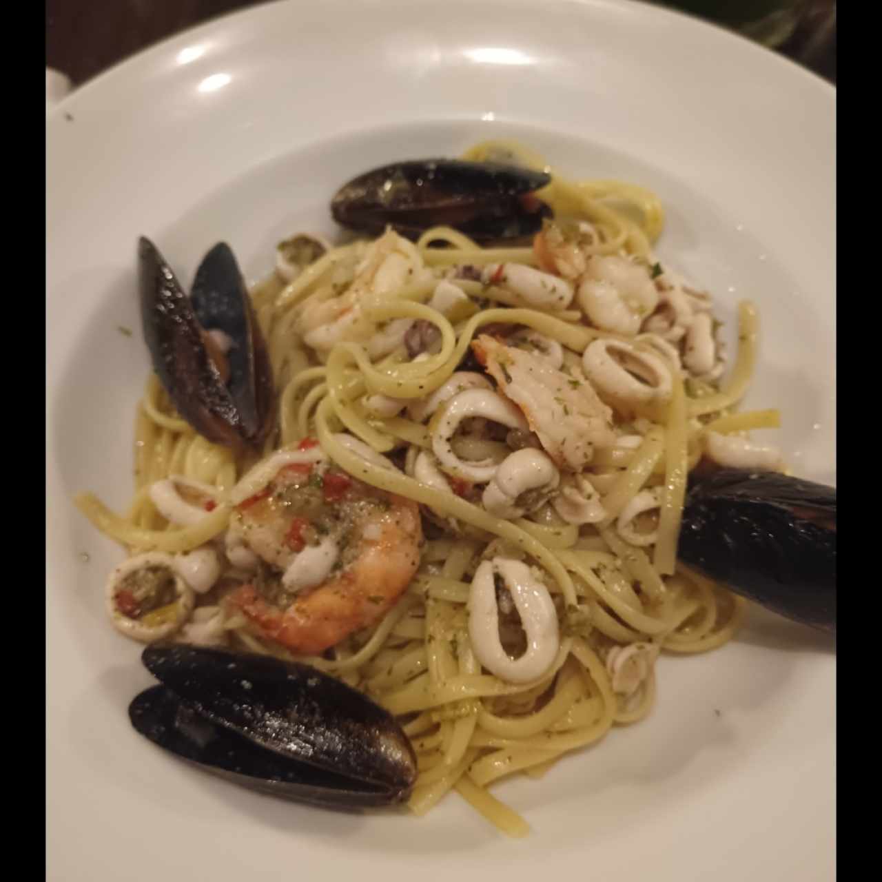 Linguine frutos del mar al óleo 