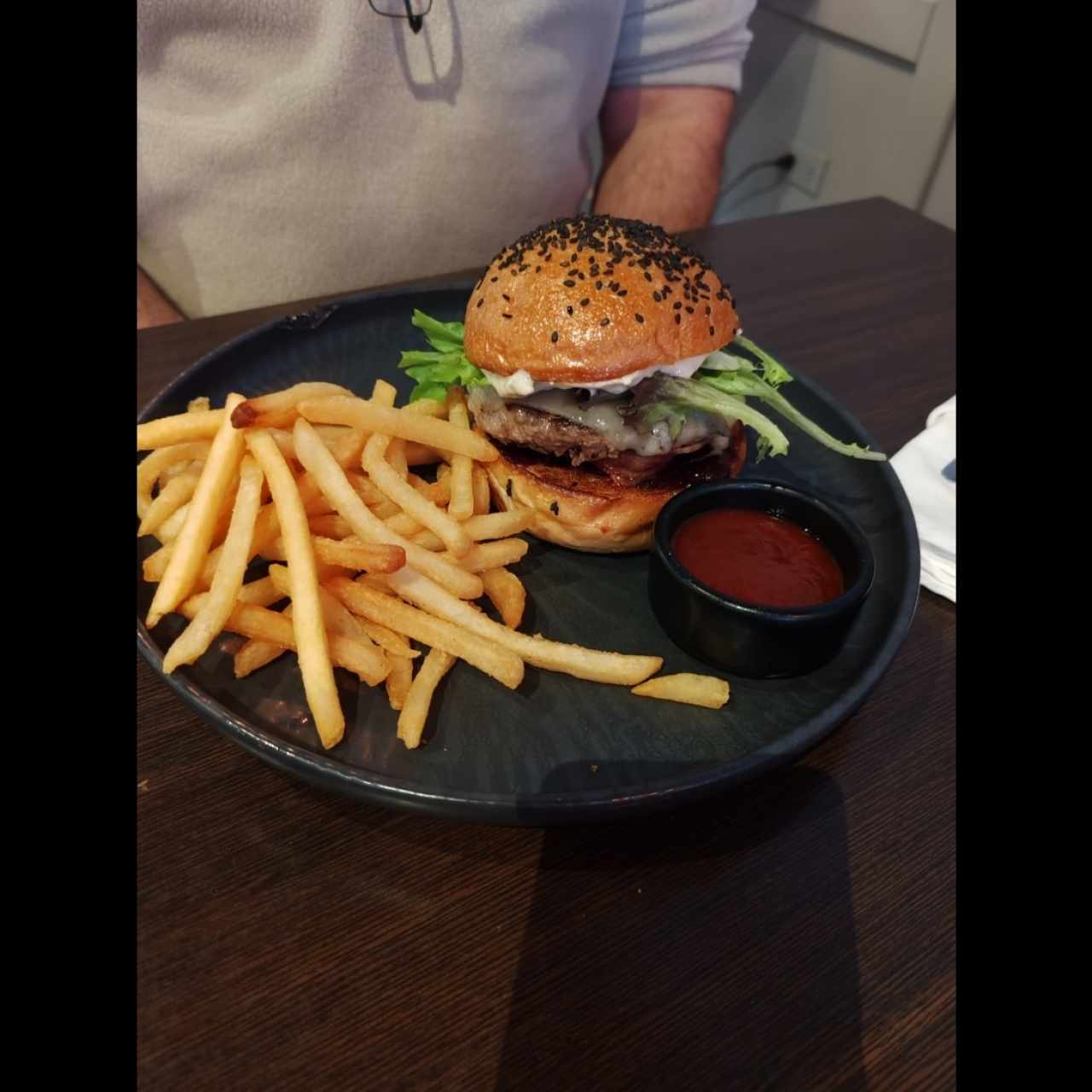 Cheese Burger,Angus Beef 8 oz
