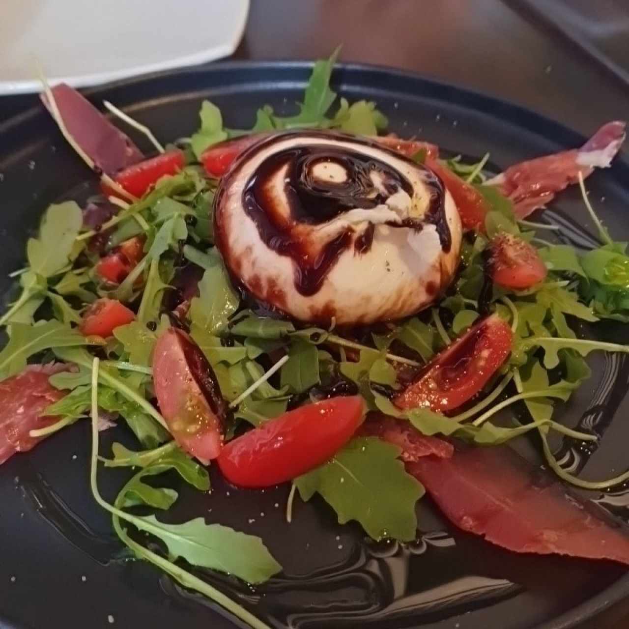 Burrata y Jamón serrano