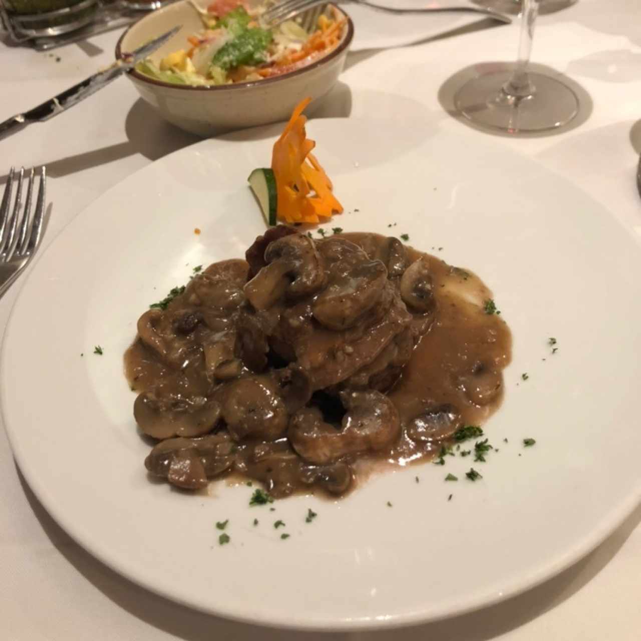 Filete Mignon con Tocino Artesanal y Salsa de Hongos