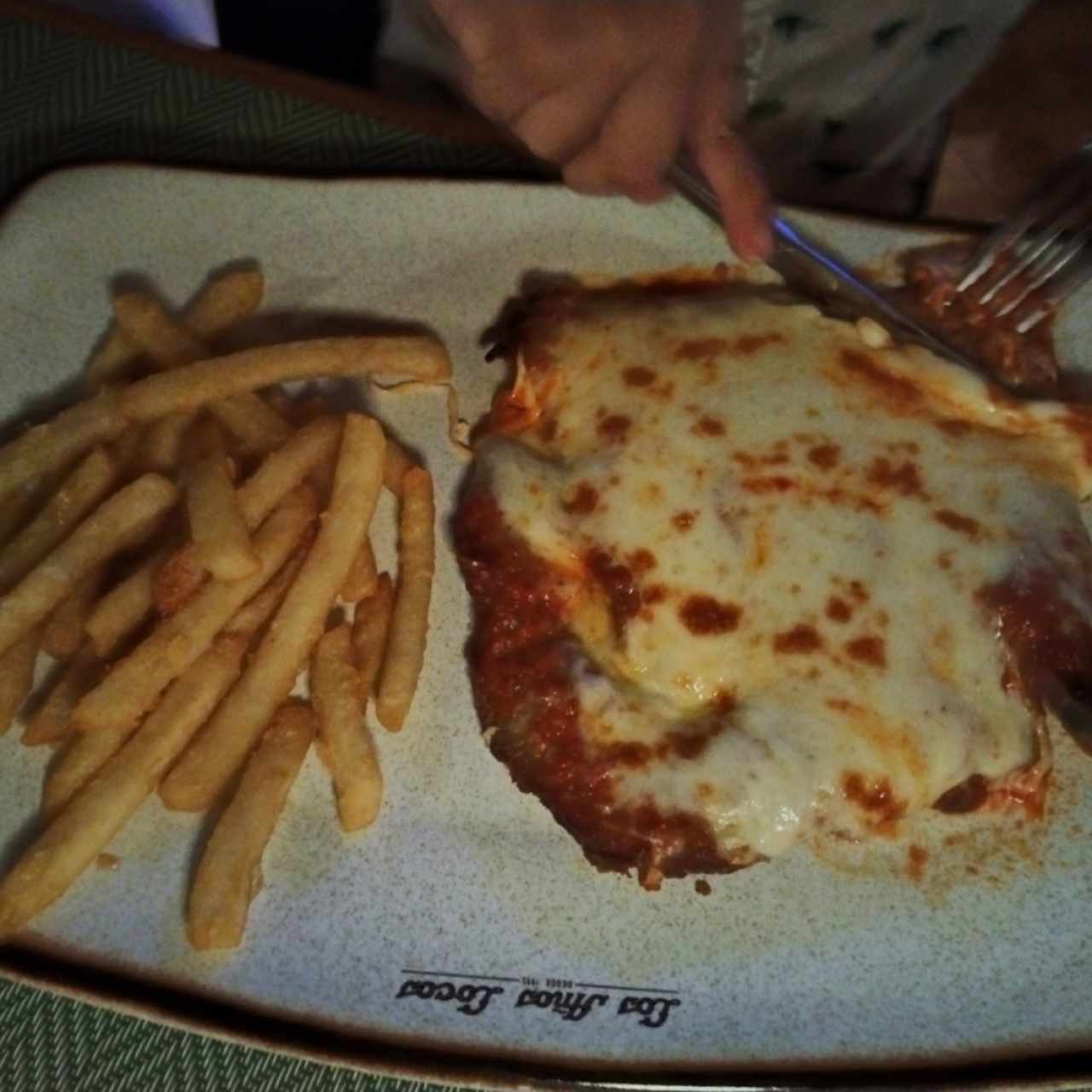 Milanesa de res a la napolitana (menú infantil)