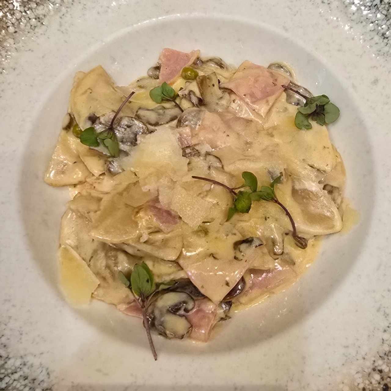 Paste / Pastas - Mezzelune alla Montanara