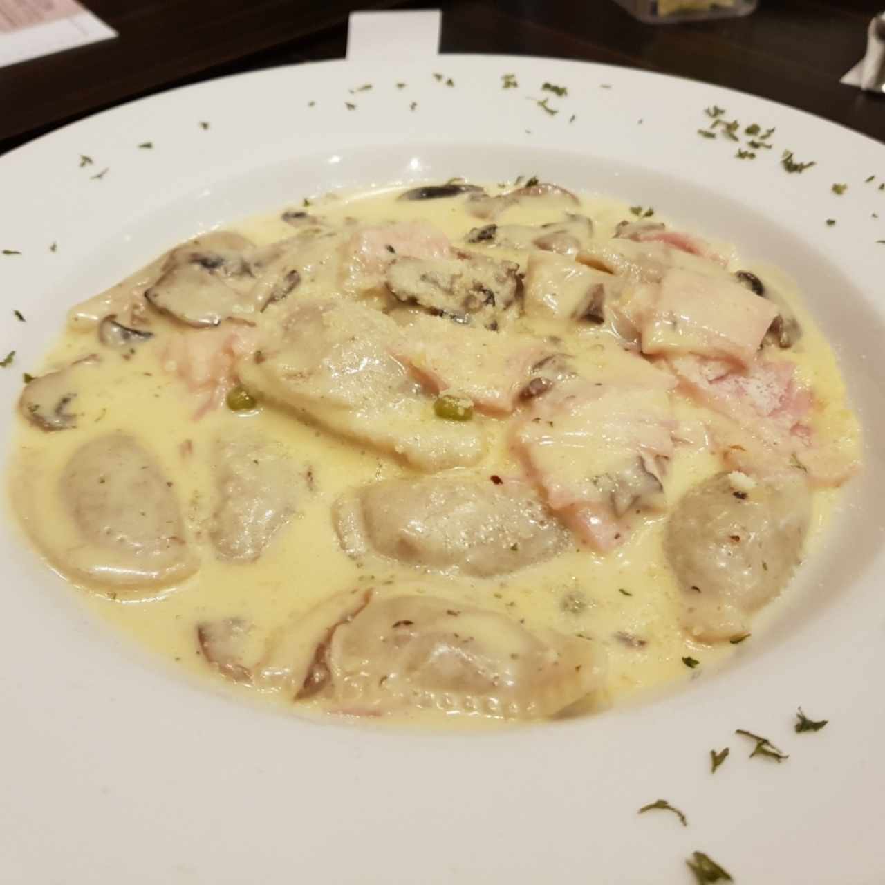 Pastas - Mezzelune alla montanara