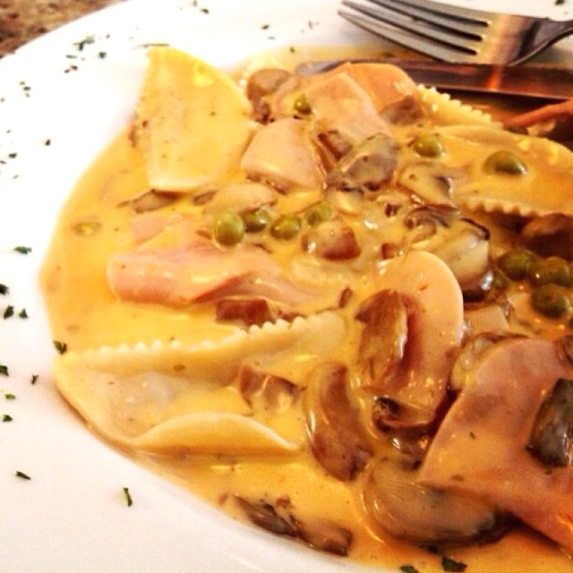Pastas - Mezzelune Alla Montanara