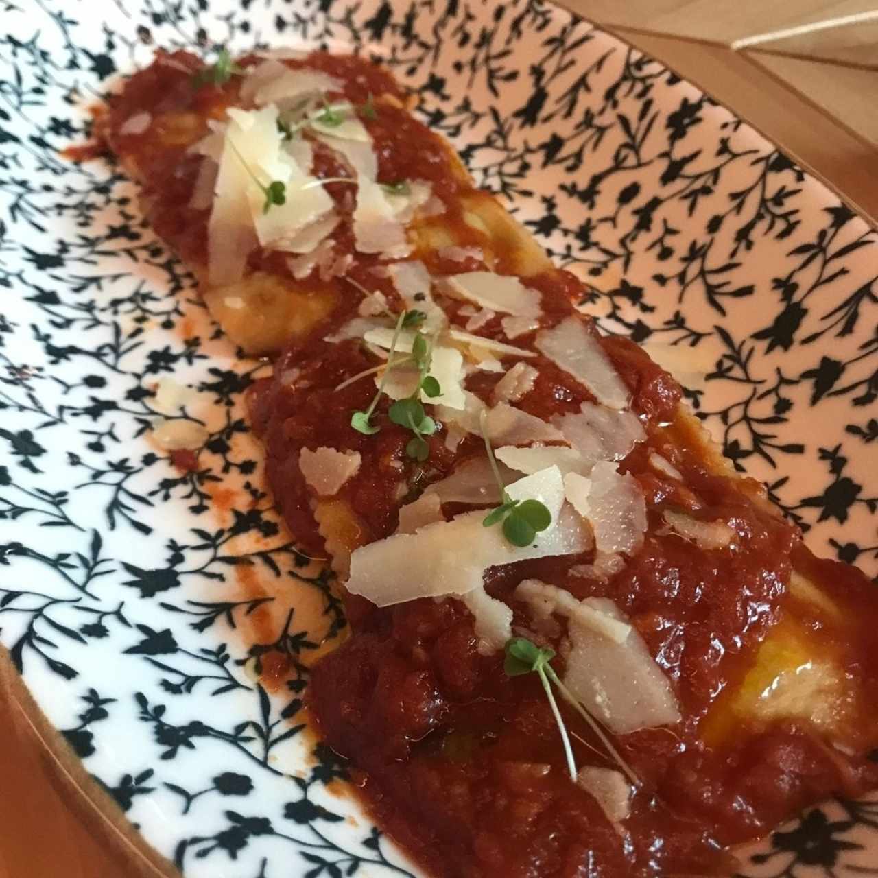 Paste / Pastas - Ravioloni alla Carbonara