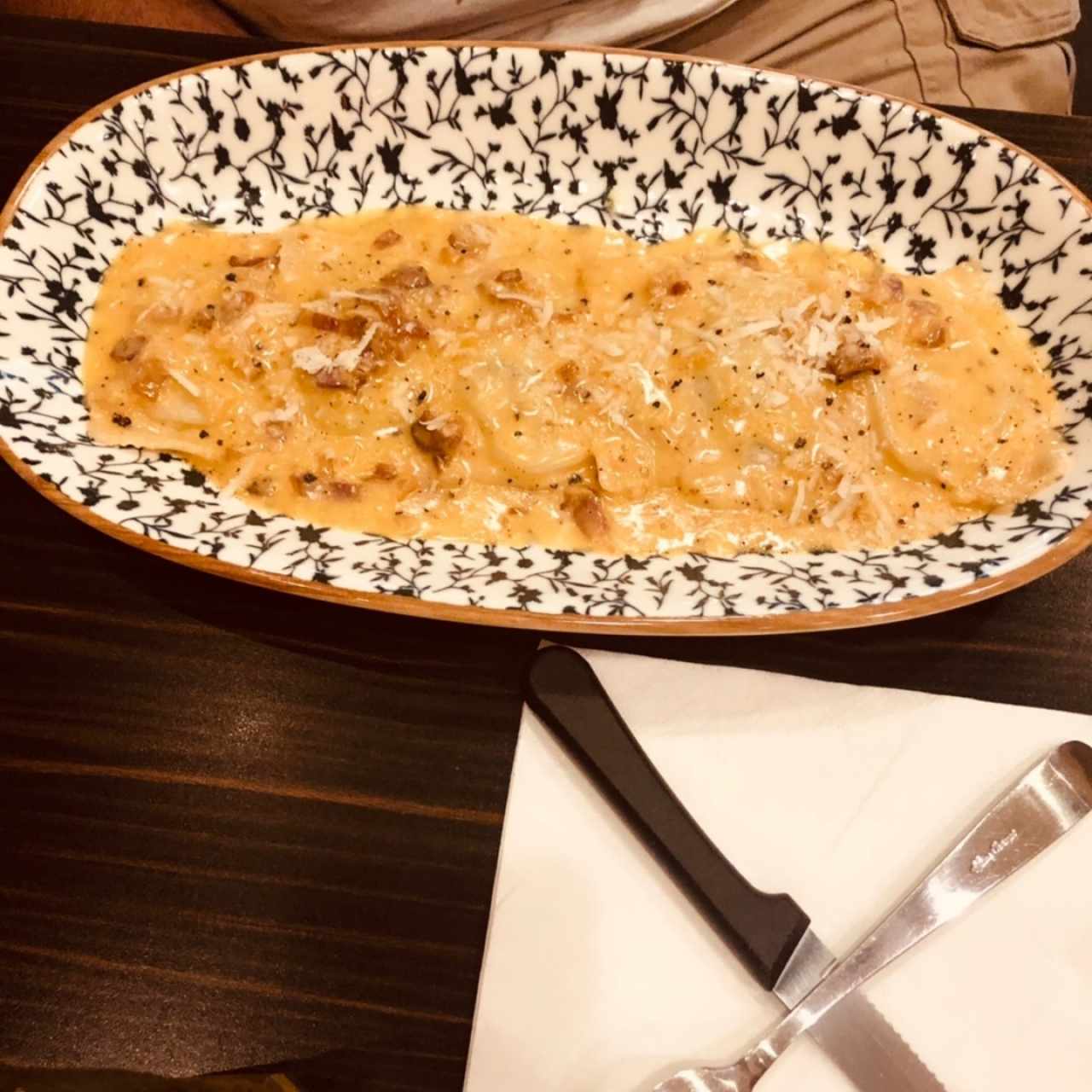 Ravioloni alla Carbonara