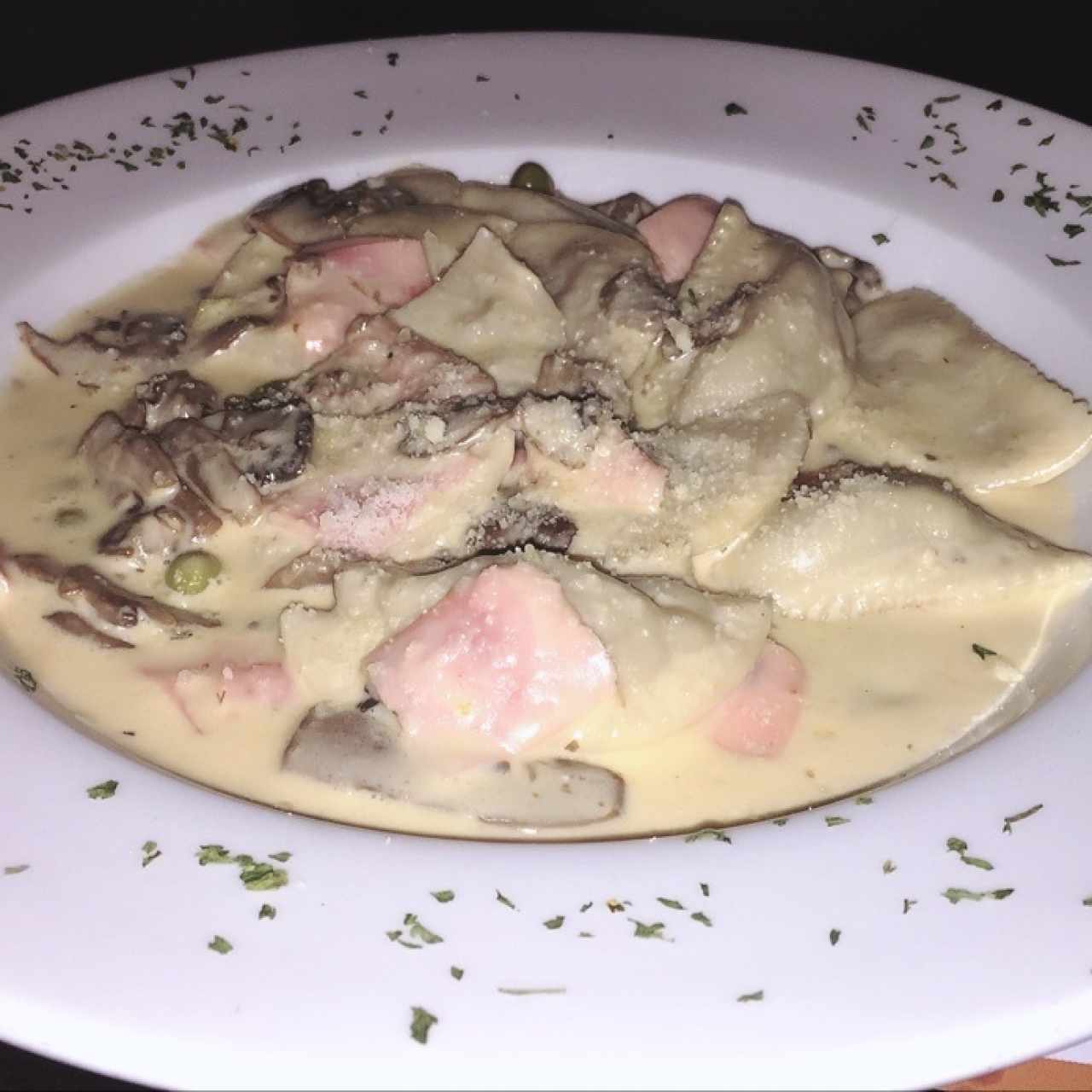 Pastas - Mezzelune alla montanara