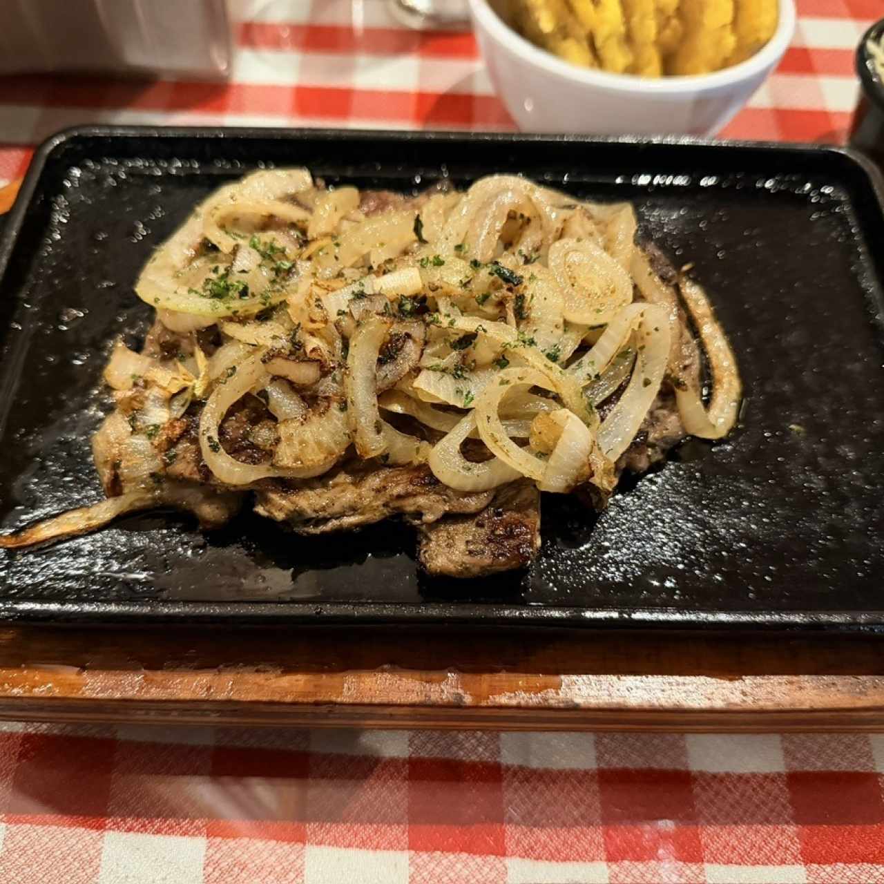 FILETES - Encebollado