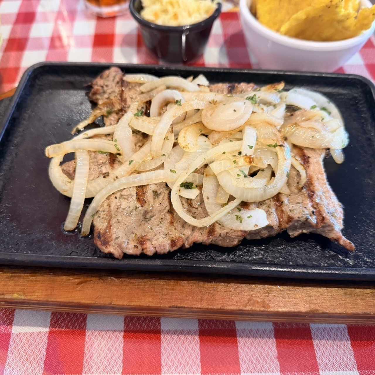 FILETES - Encebollado