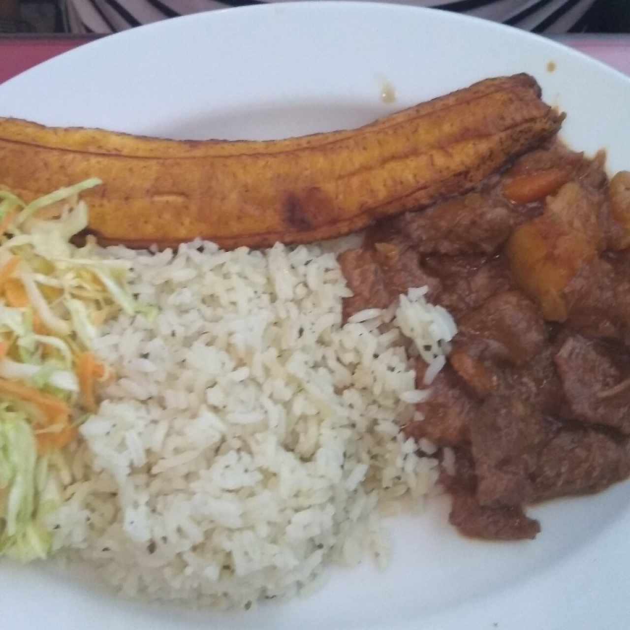 Menú del día CARNE GUISADA