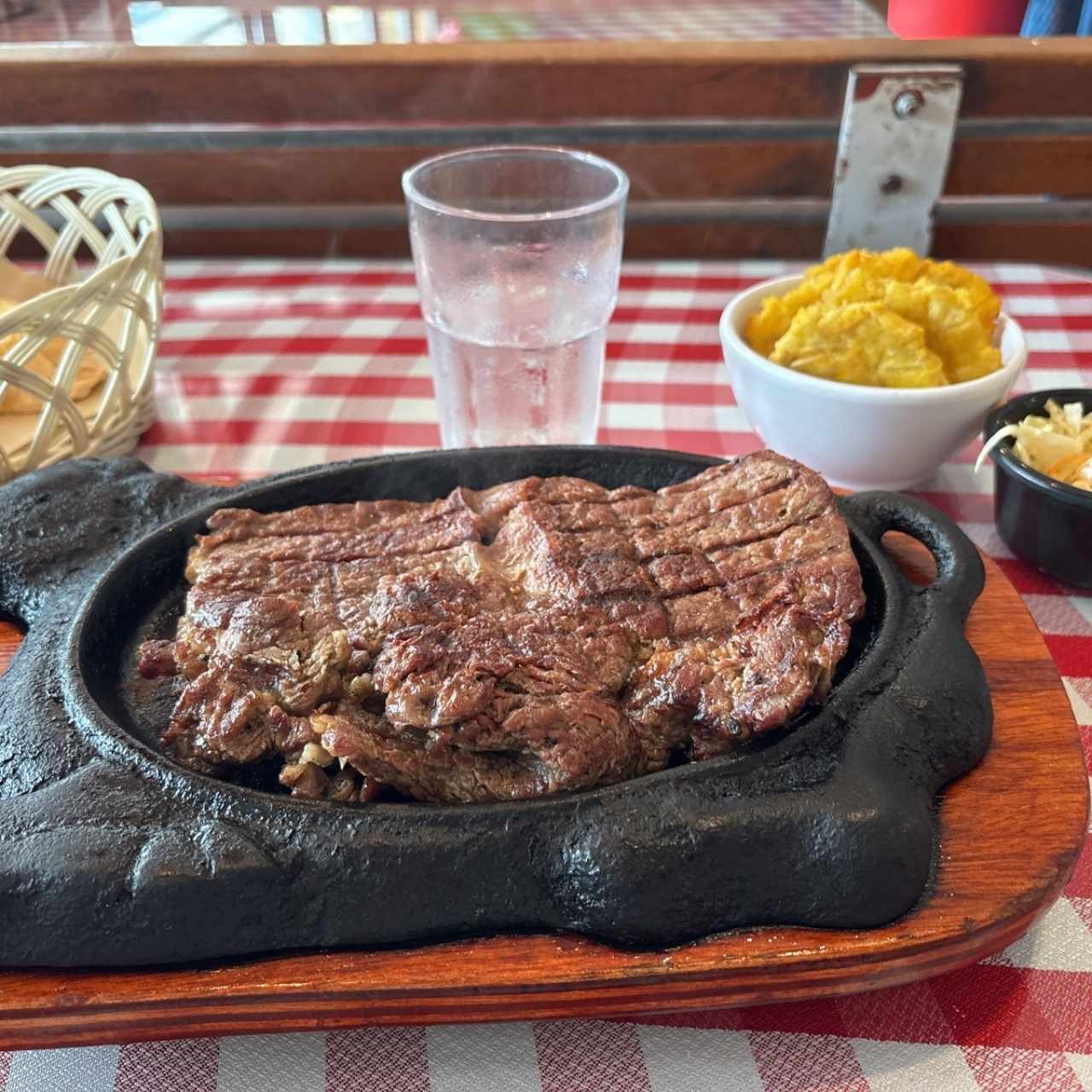 Rib Eye Steak (16 oz)