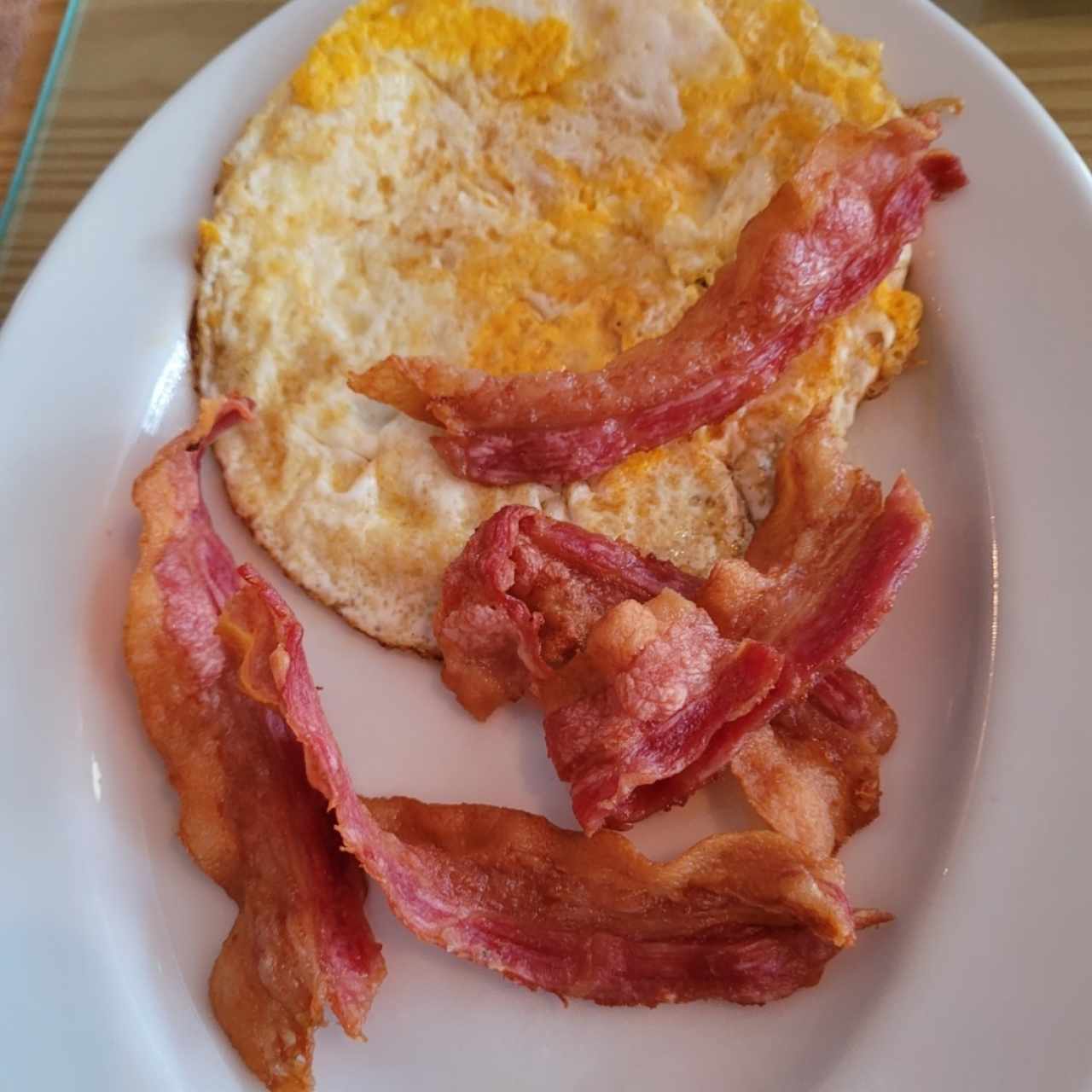 DOS HUEVOS - Estilo con tocino 