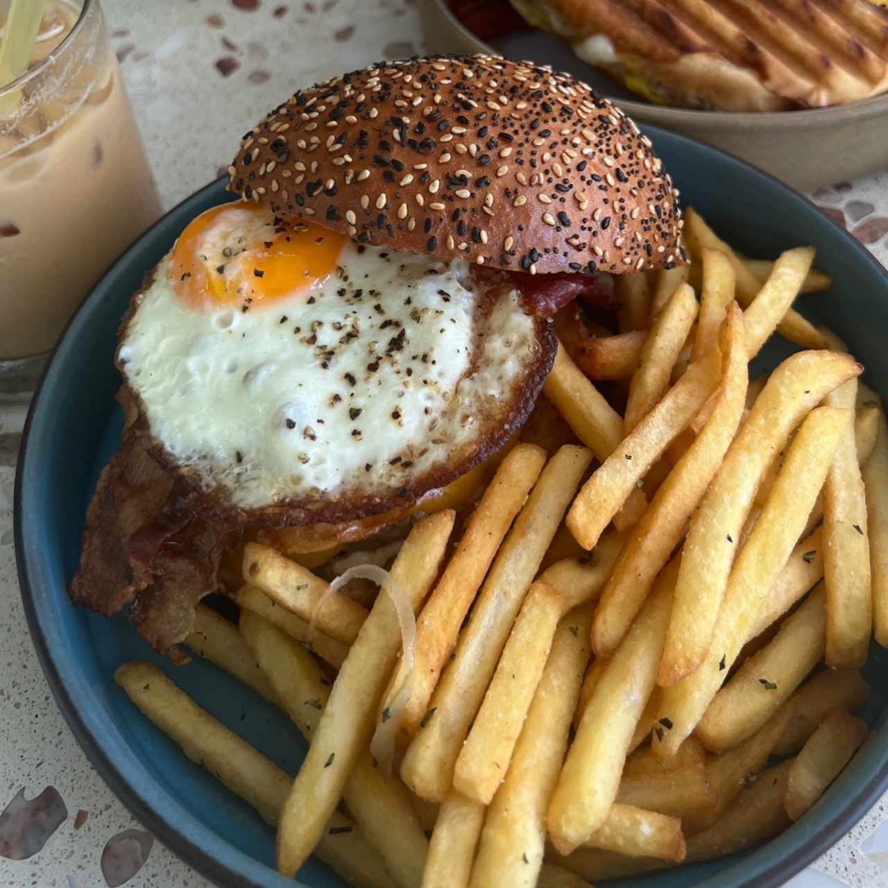 Brunch - Americana Burger