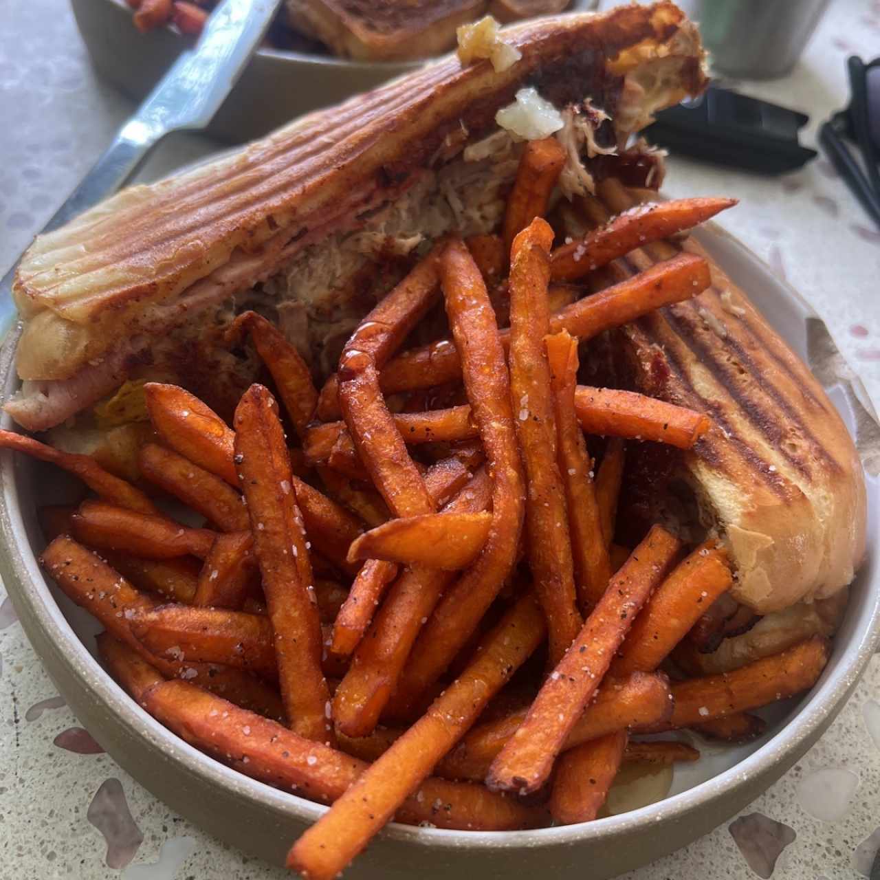 ALMUERZO - Cuban Sandwich