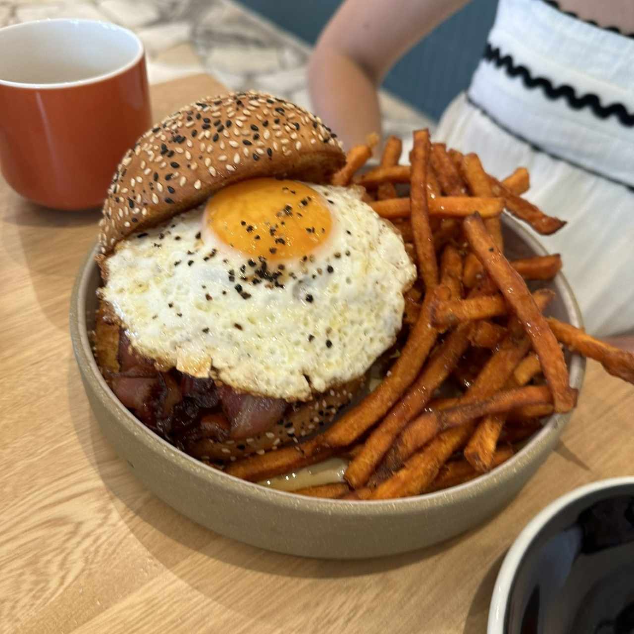 Brunch - Americana Burger