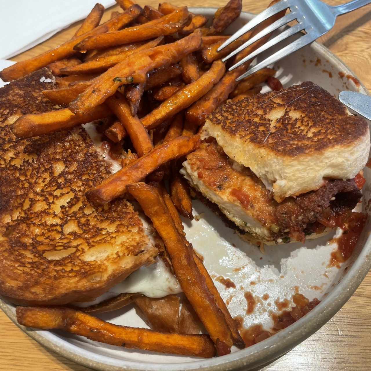 Chiken parmesan sandwich