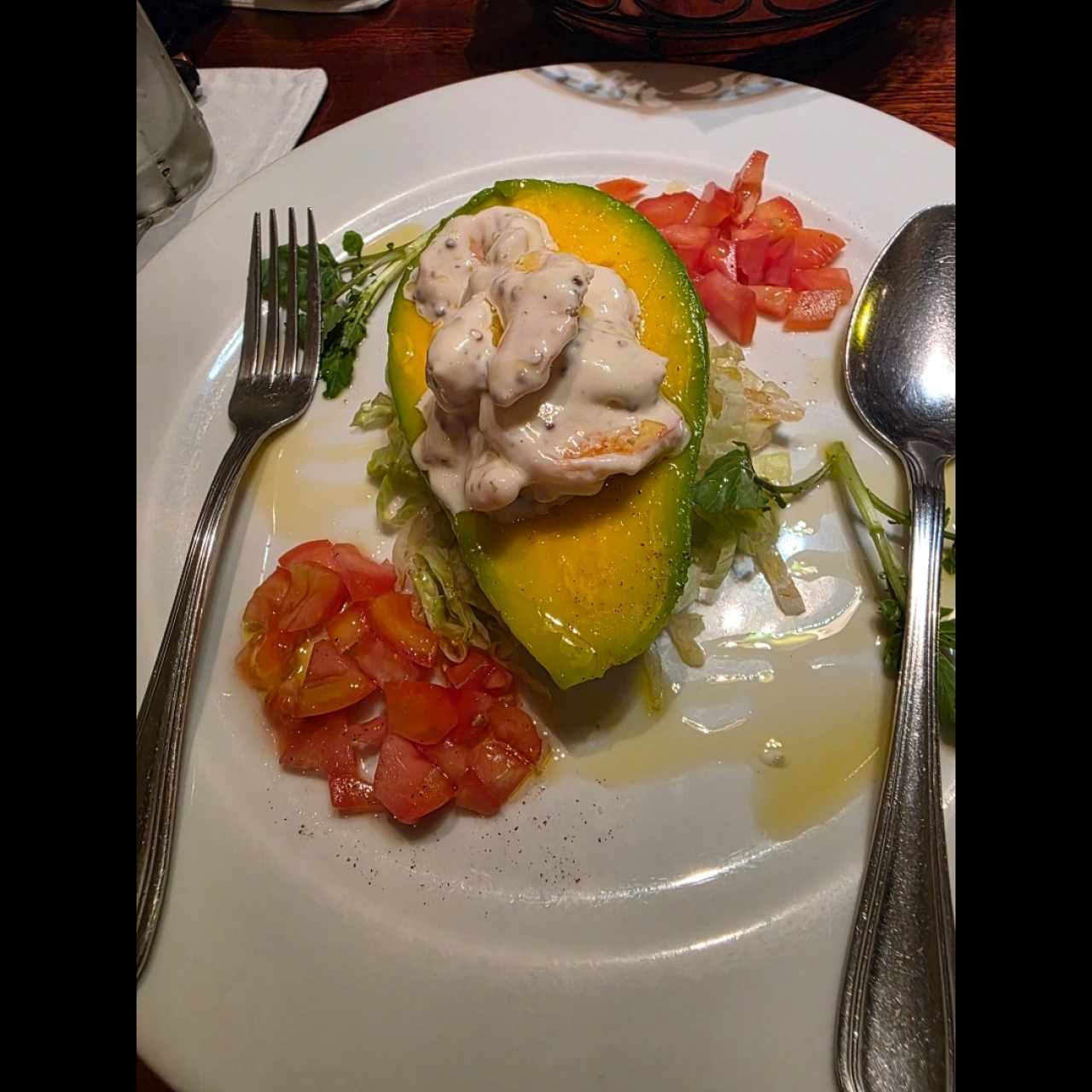 Aguacate Relleno de Langostinos