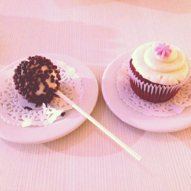 Red Velvet Cupcake&Red velvet cake pop