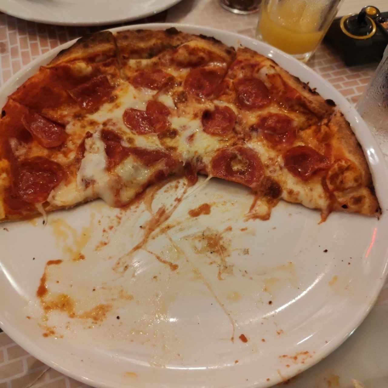 Pizza con pepperoni americano, tamaño individual