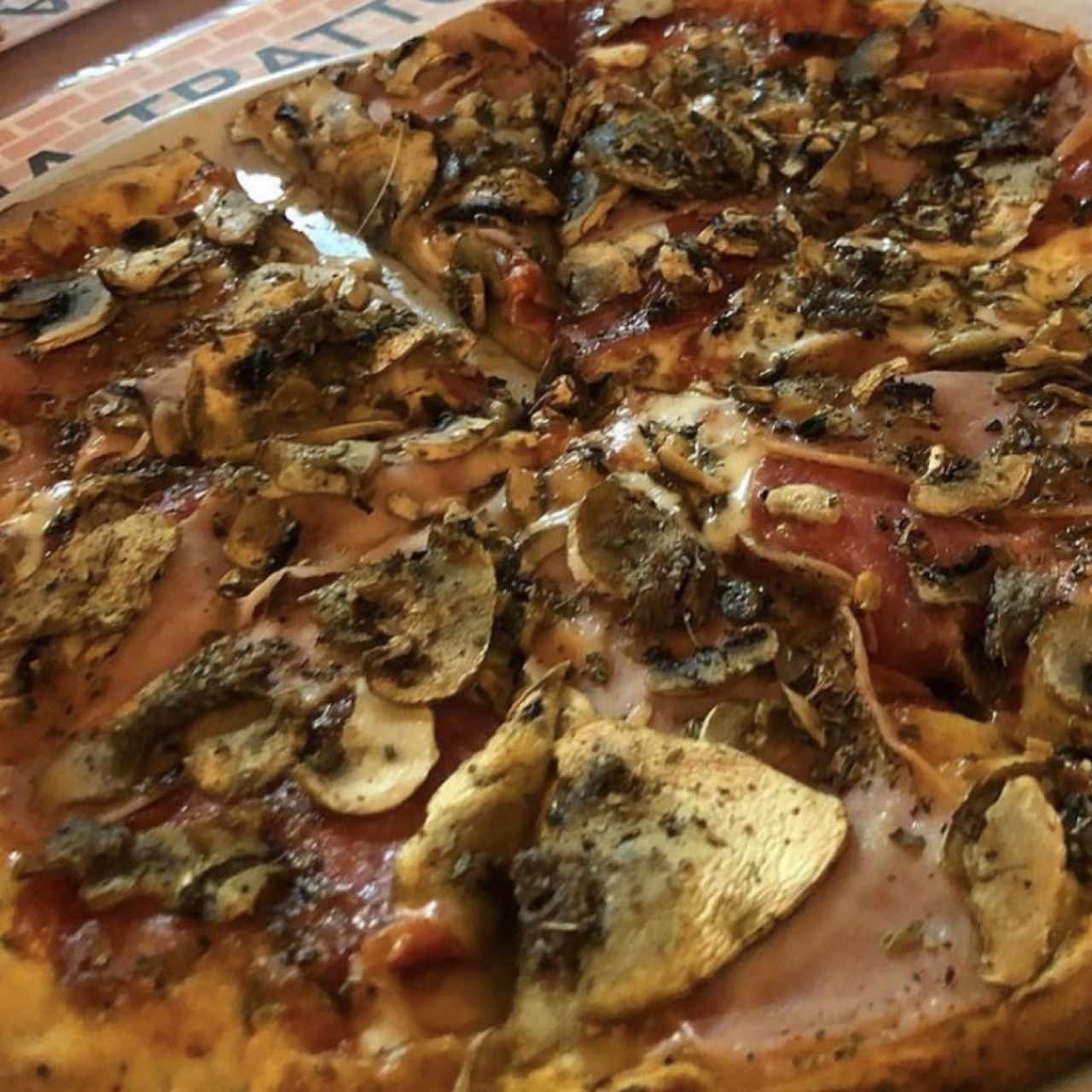 Pizza capricciosa, tamaño familiar