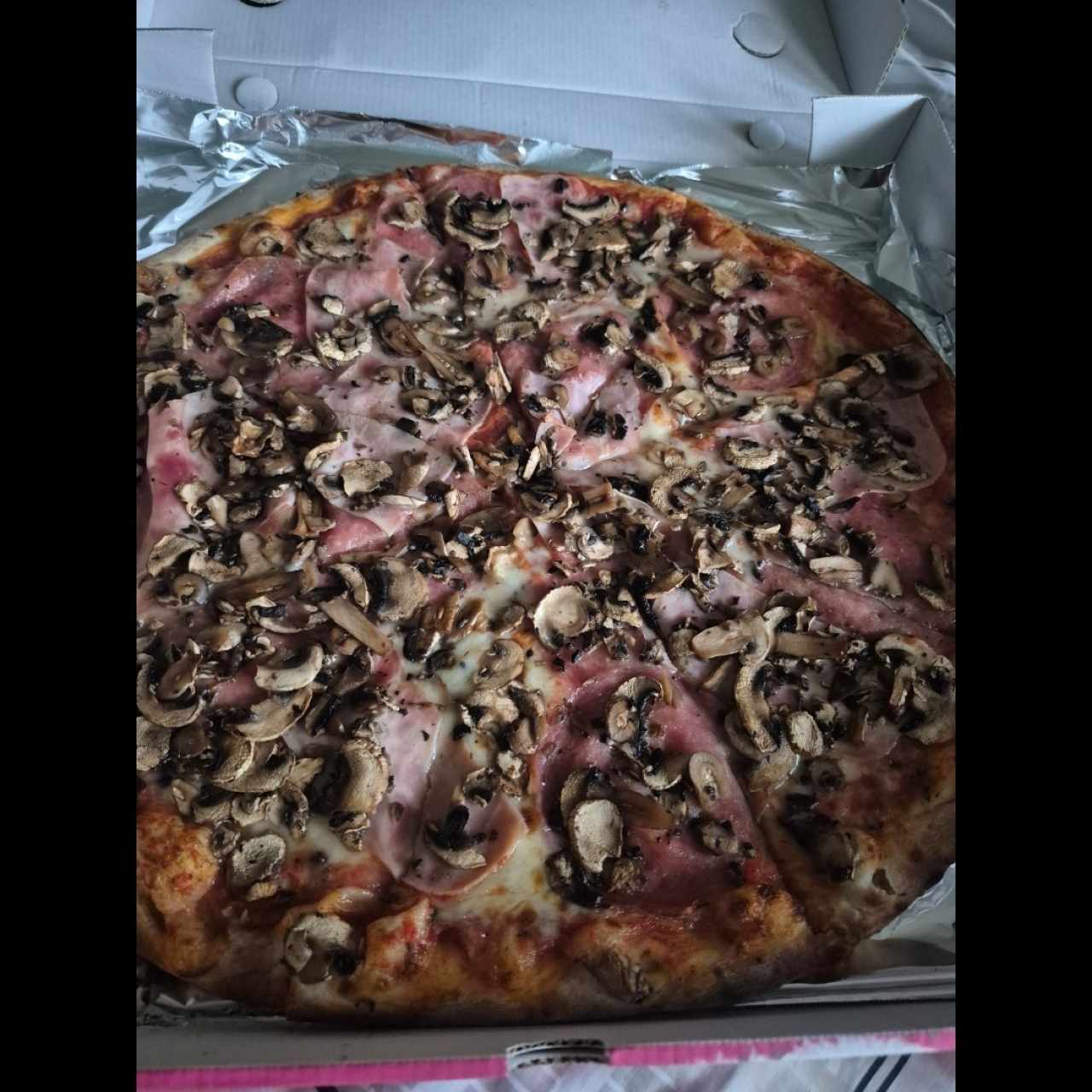 Pizza 4 stagioni, tamaño familiar
