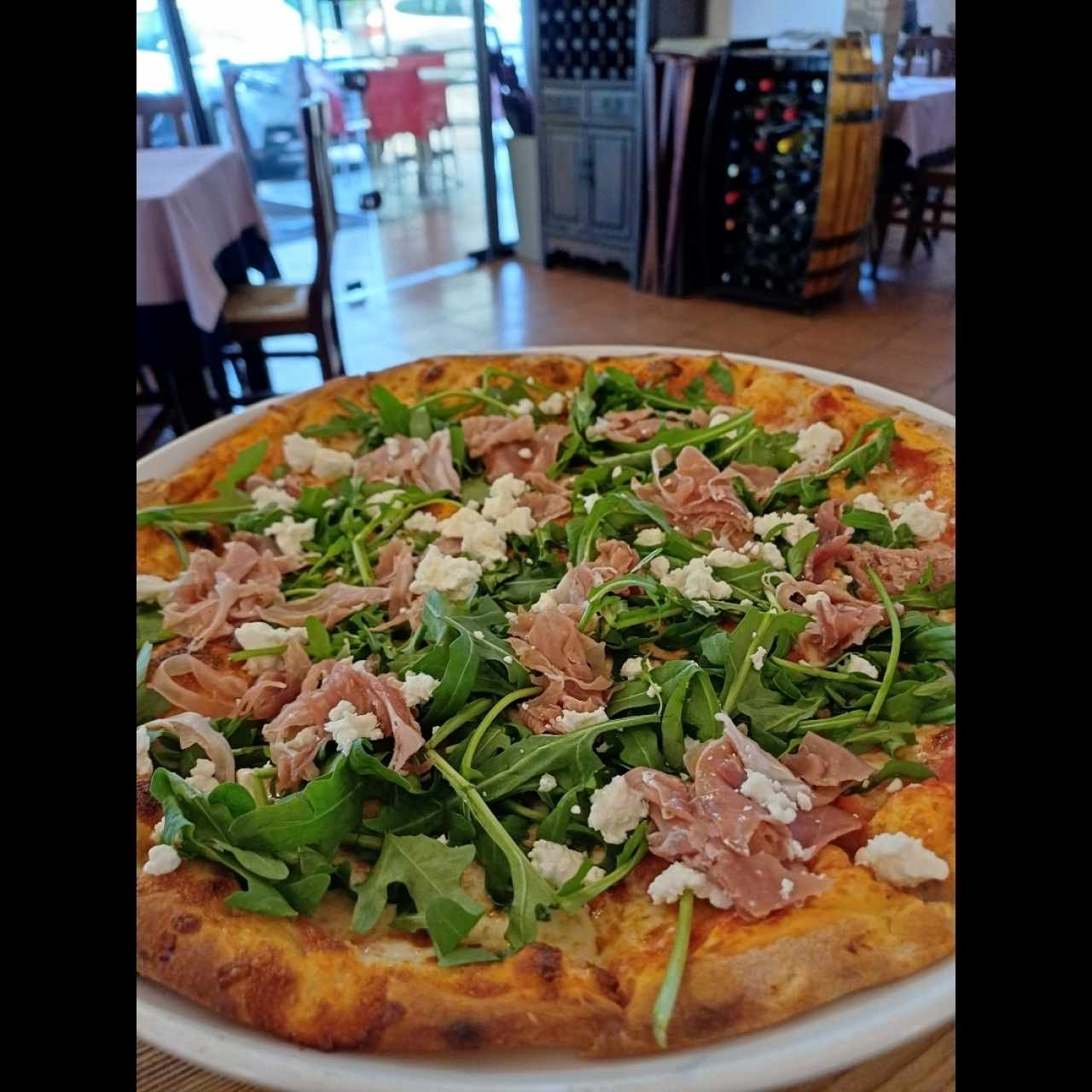 Pizza romana, tamaño familiar