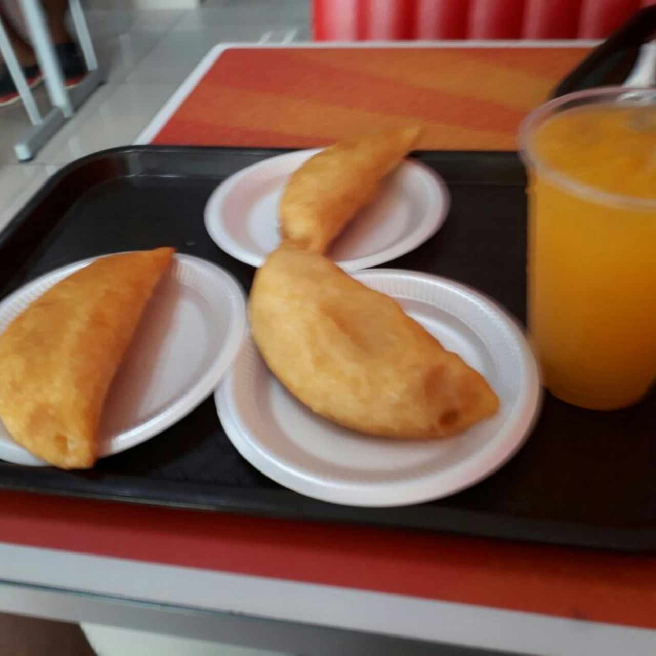 Empanadas (Pollo, Dominó, Queso)
