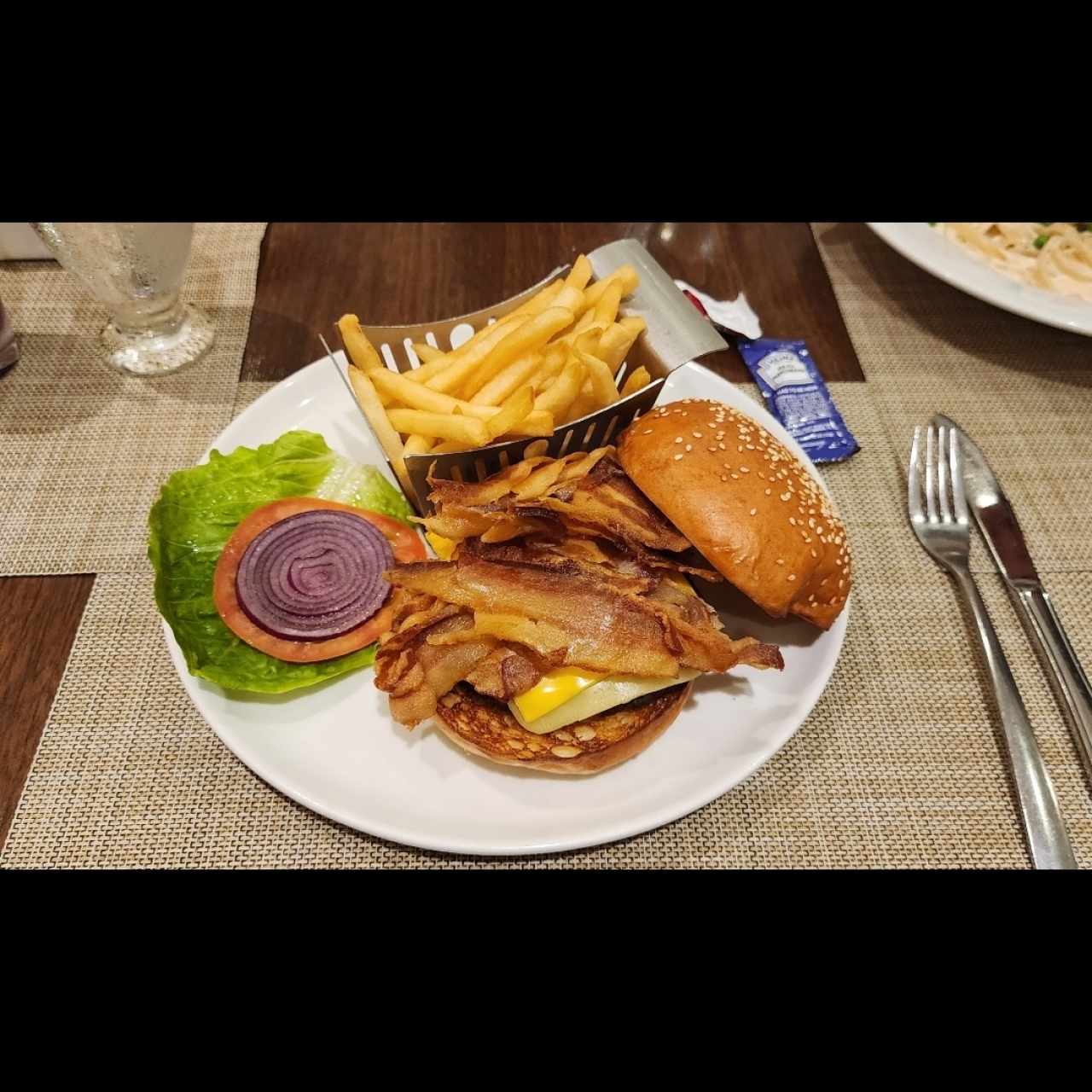 Hamburguesa Deluxe