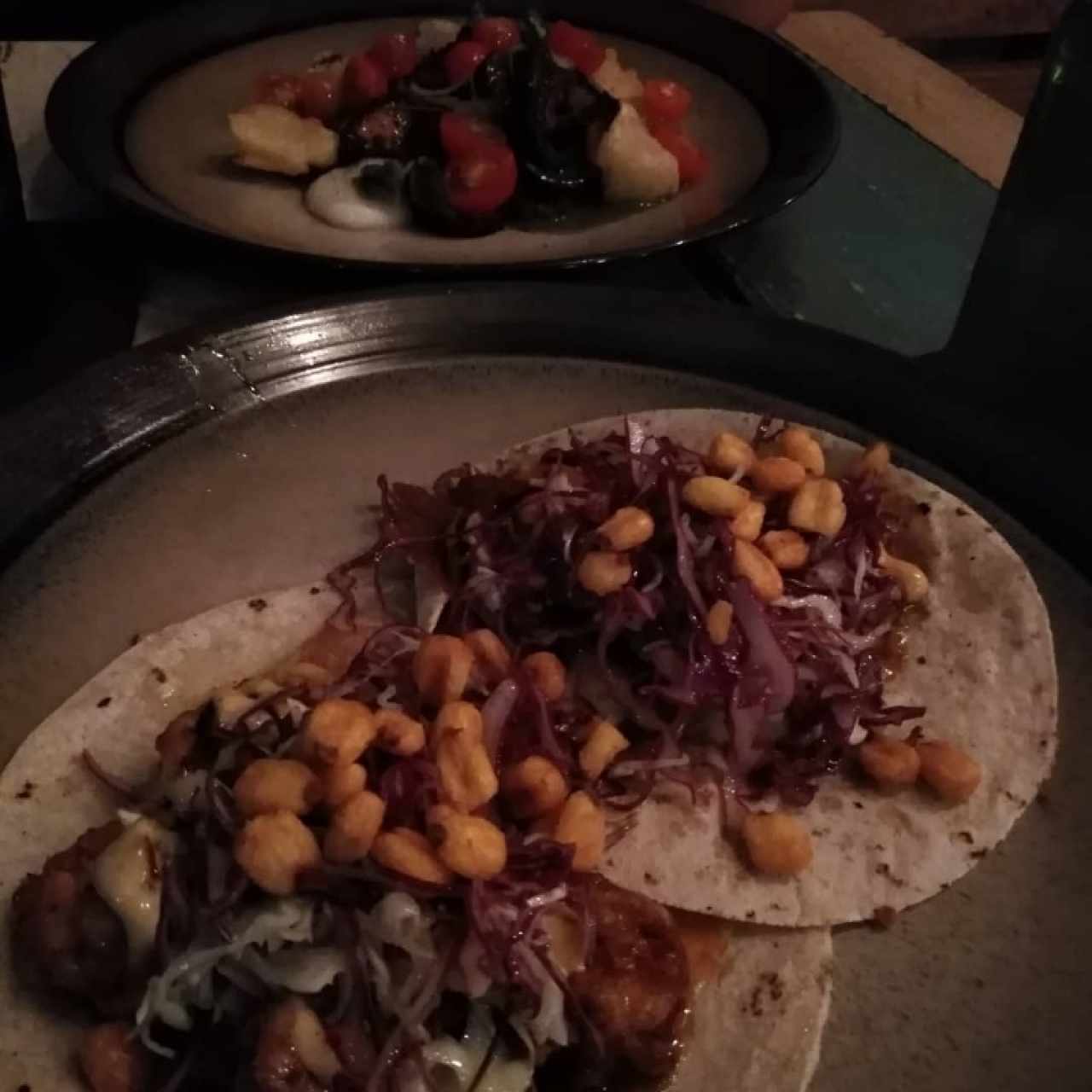pulpo a la brasa y tacos...