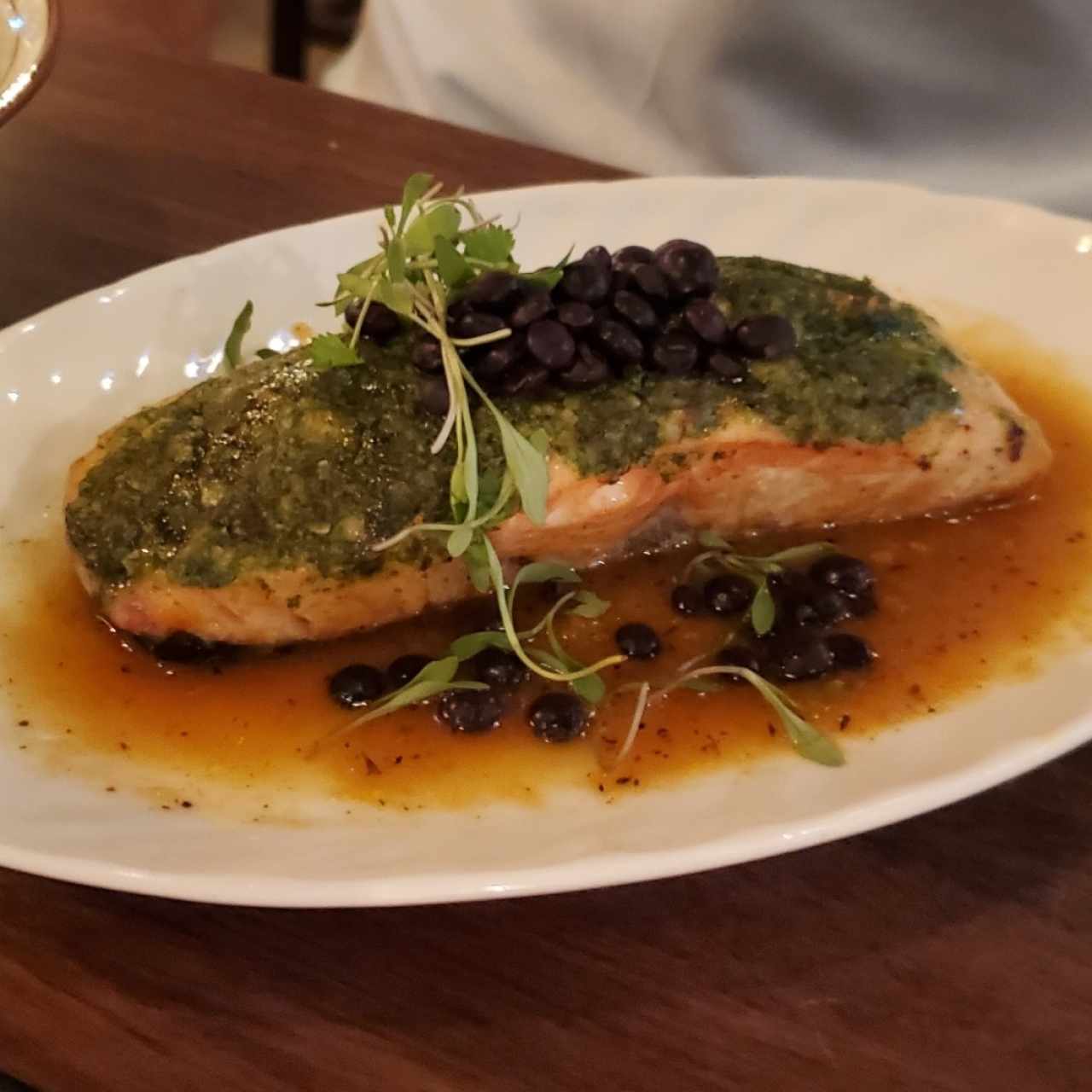 Salmón con Costra de Marañón