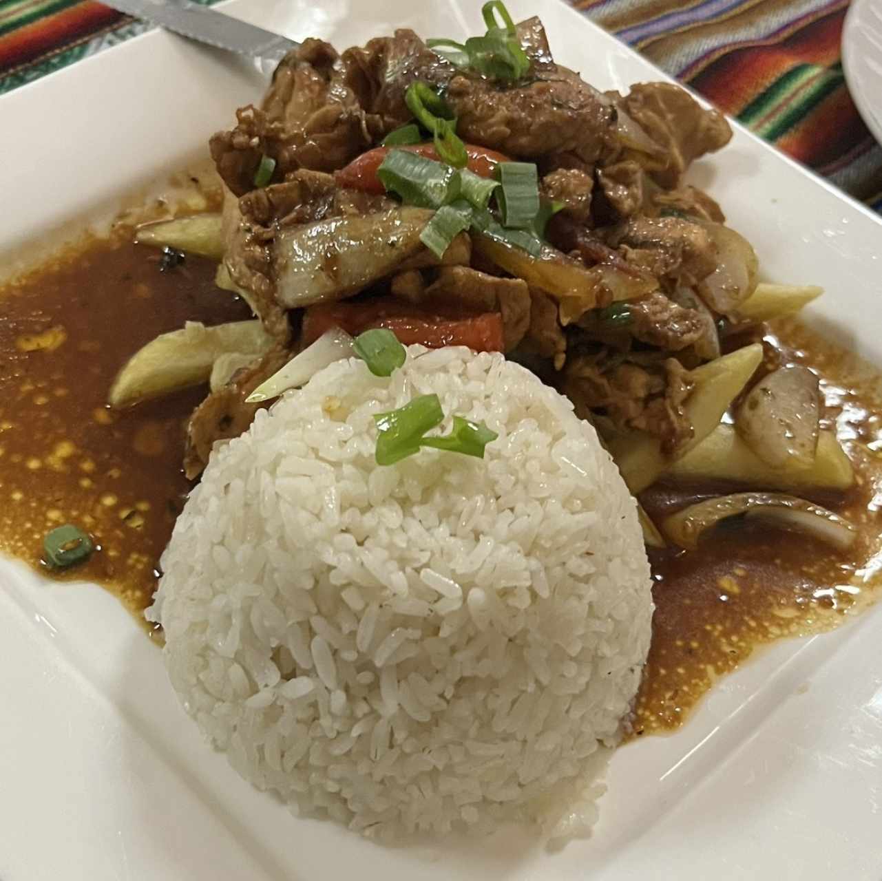 Pollo - Pollo Saltado
