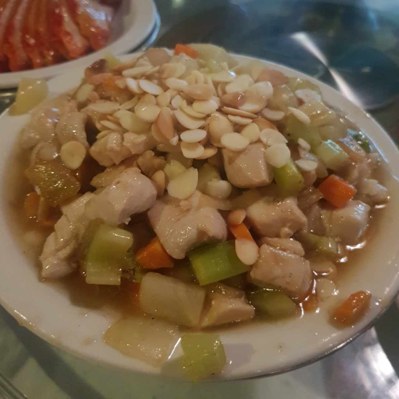 Pollo con maní