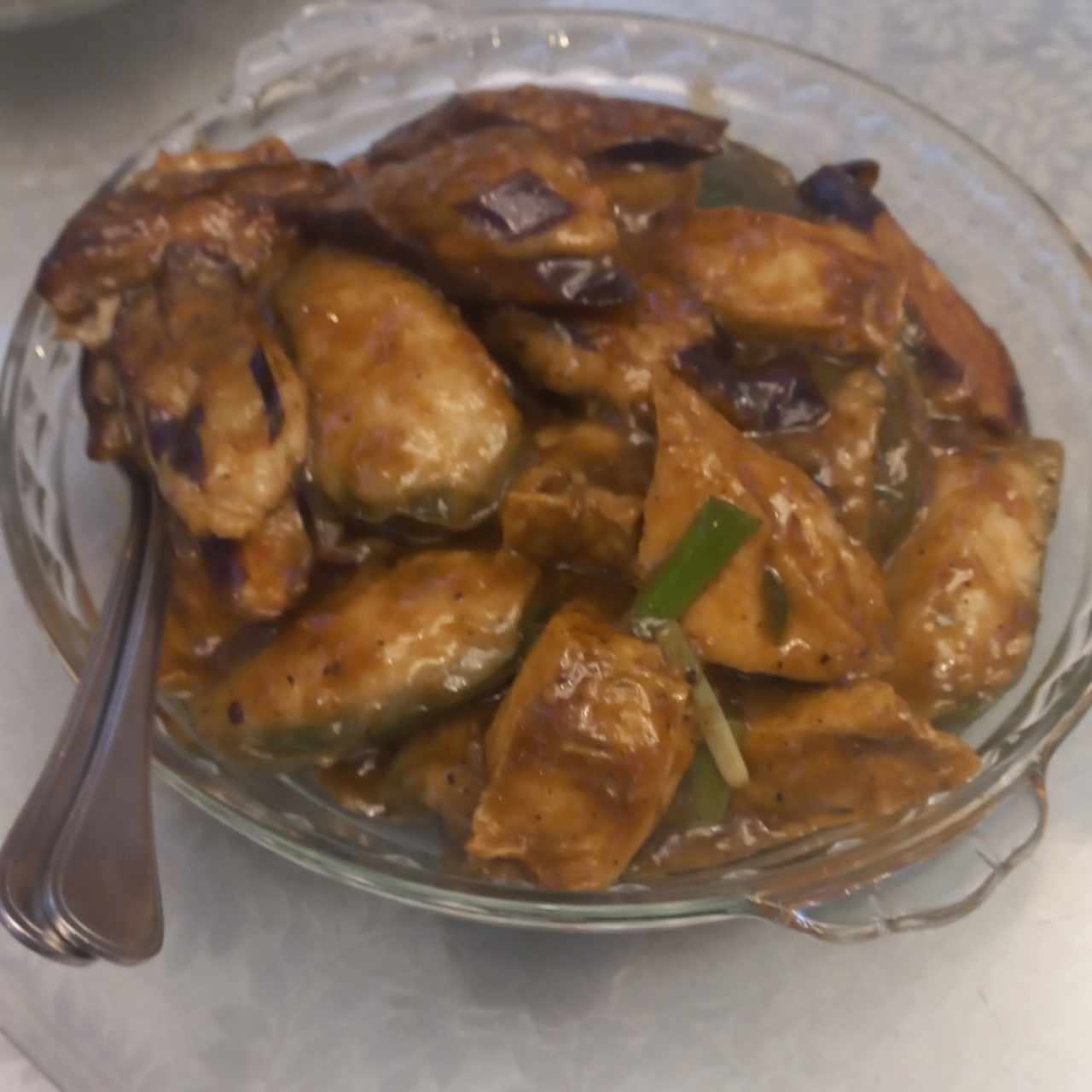 Cacerola de Vegetales Rellenos (Berenjena, Tofu y Pimentón)