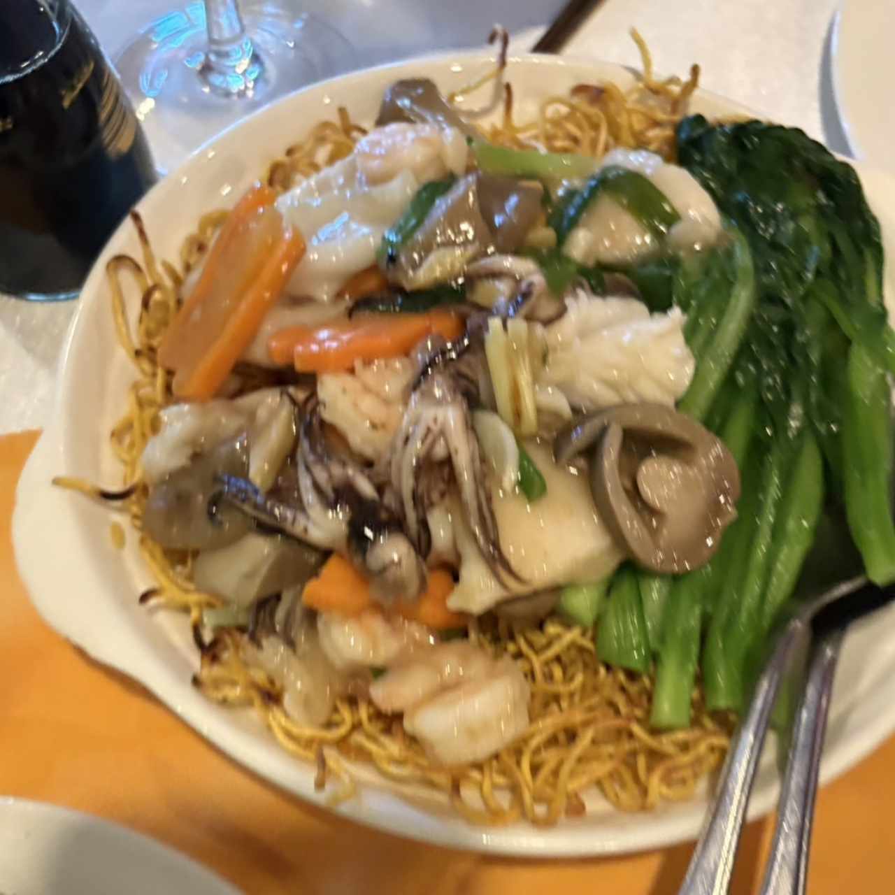 Chow Mein Combinación a la Cantón