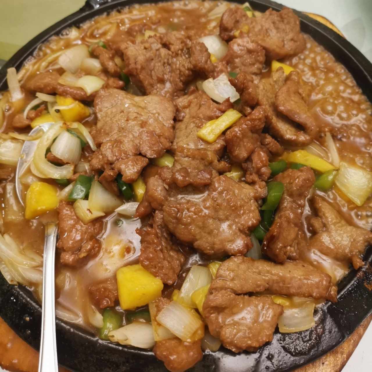Carne sizzling