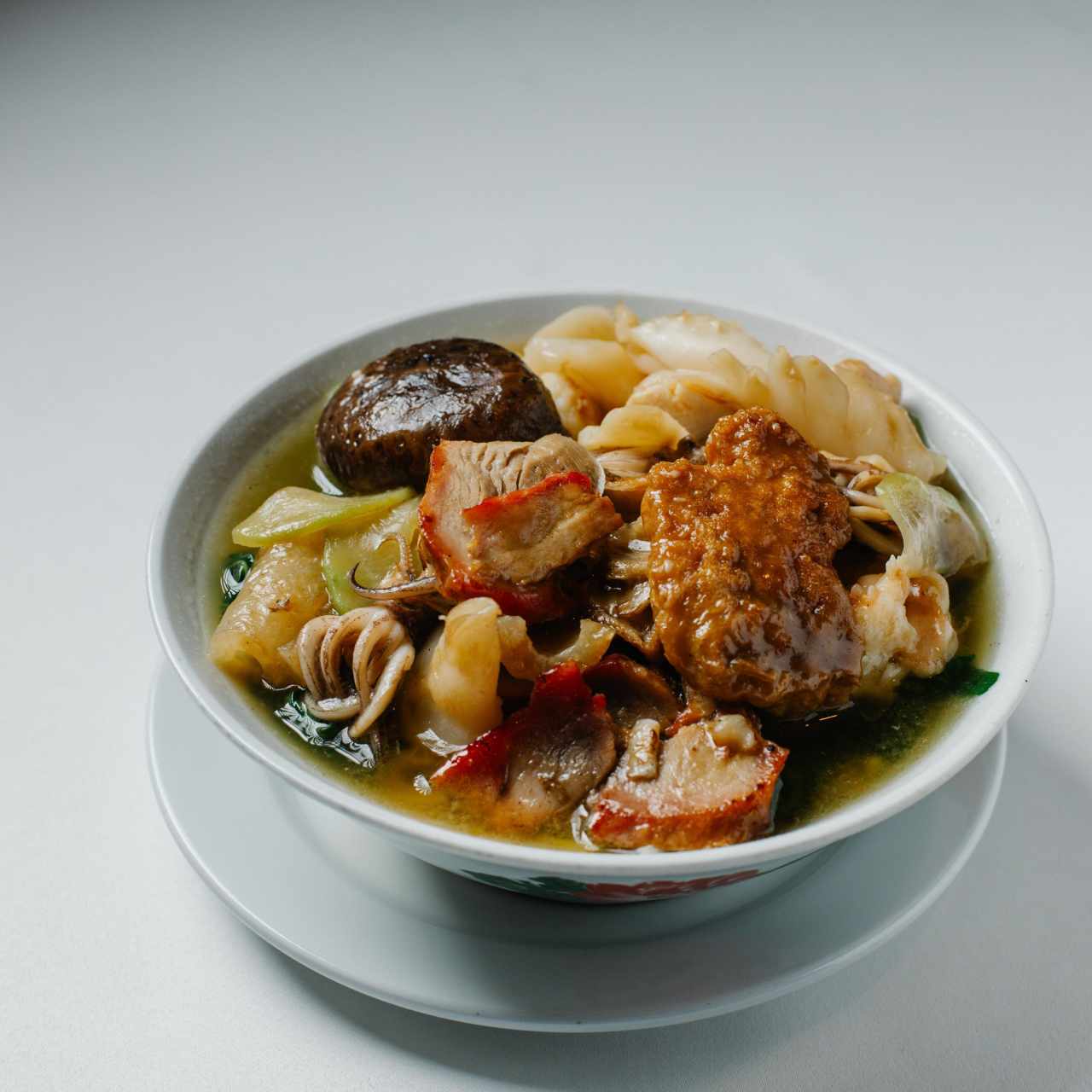 Sopa Wo Mein Combinación (Grande)