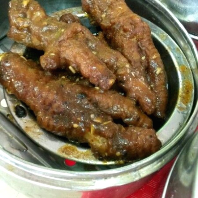 Patitas de pollo en jengibre 