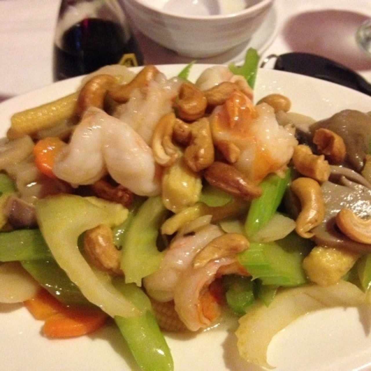 langostinos con pepita de marañon