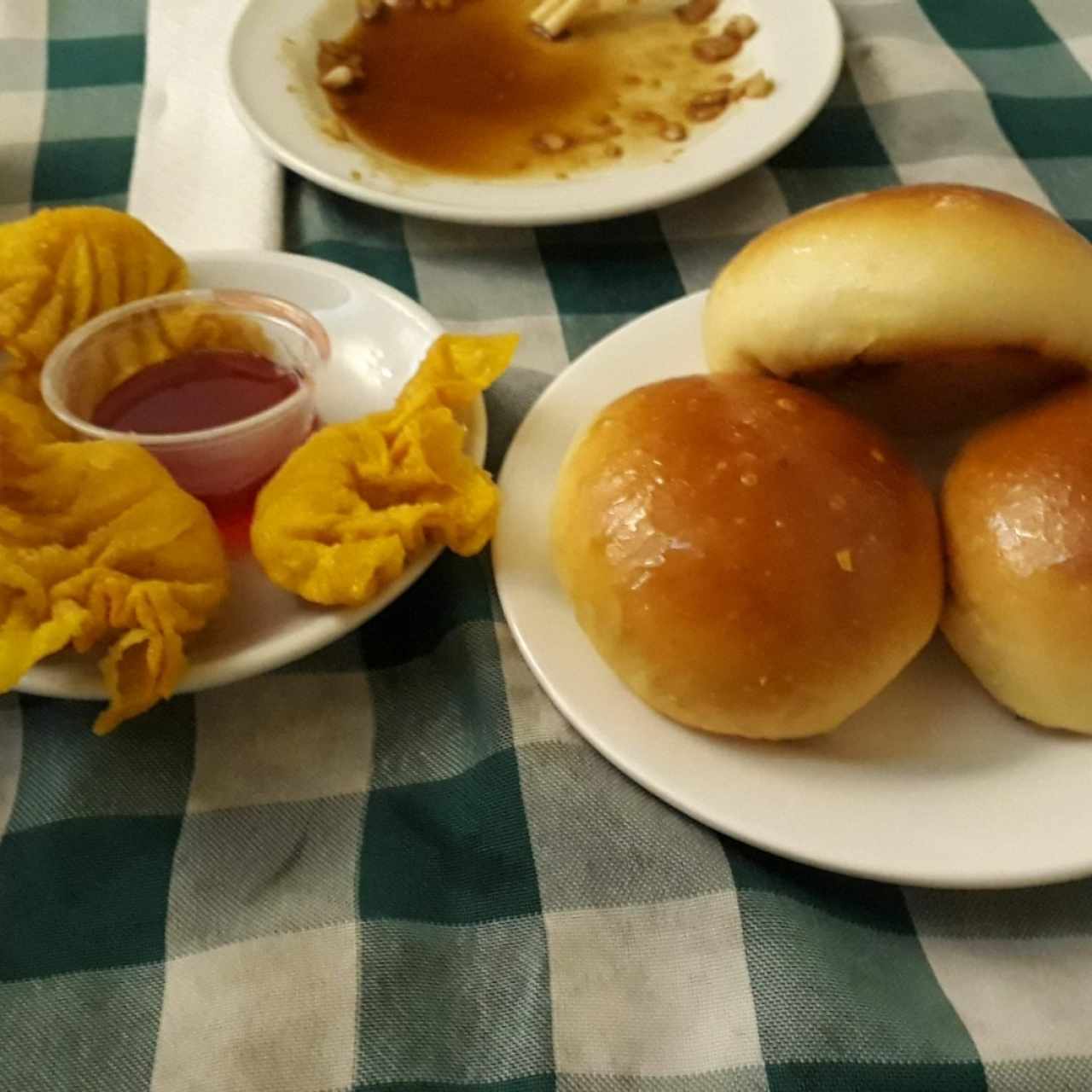 wanton frito y han Pao horneado