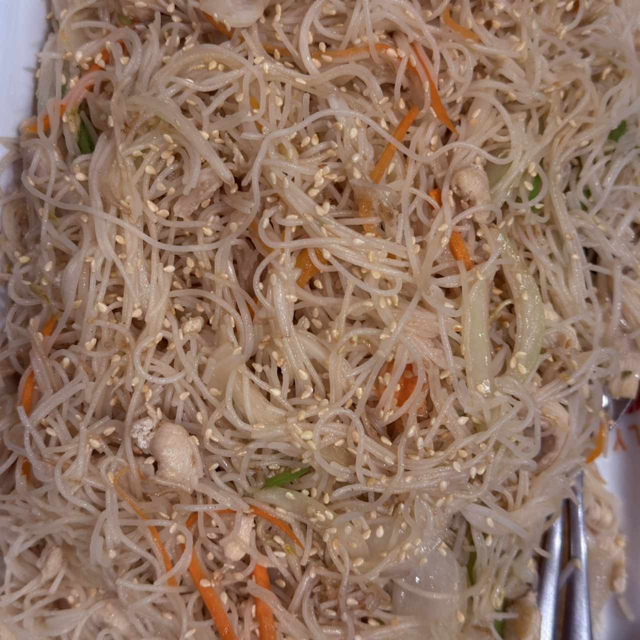 Mei fun con pollo
