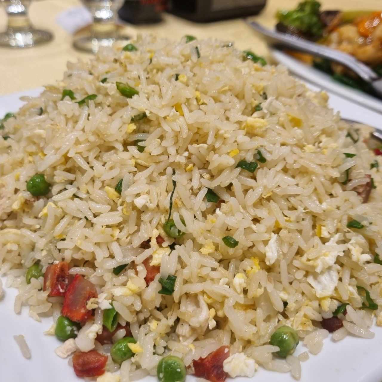 Arroz frito a la young chow