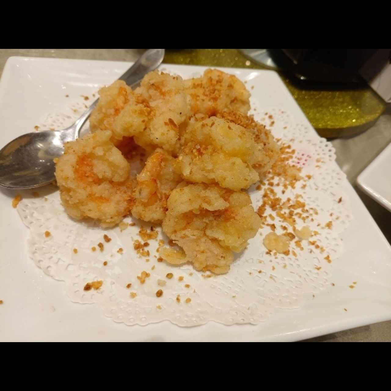 Langostinos en sal y pimienta