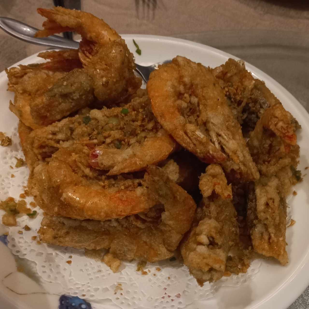 Langostinos en sal y pimienta