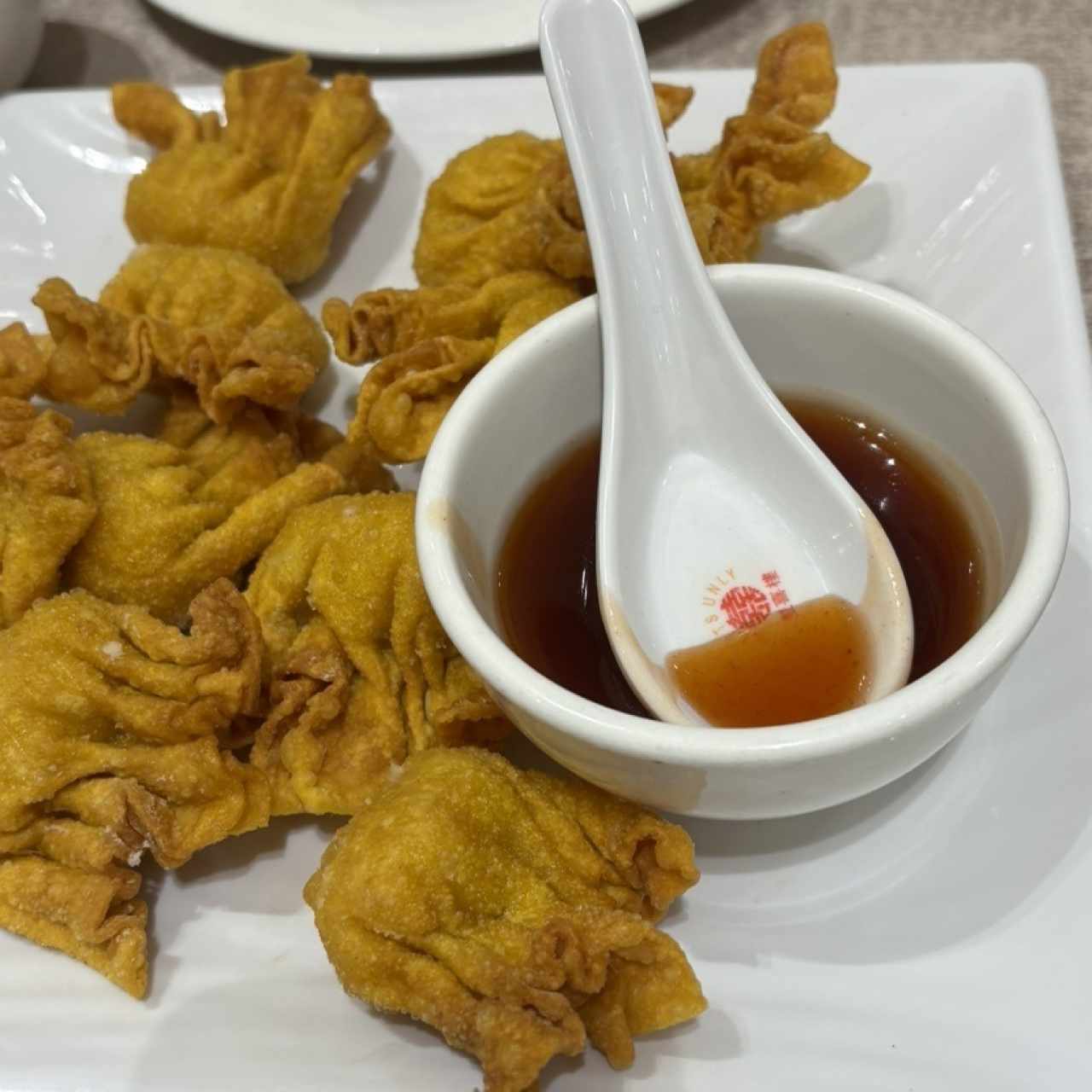 Wanton frito con camarón