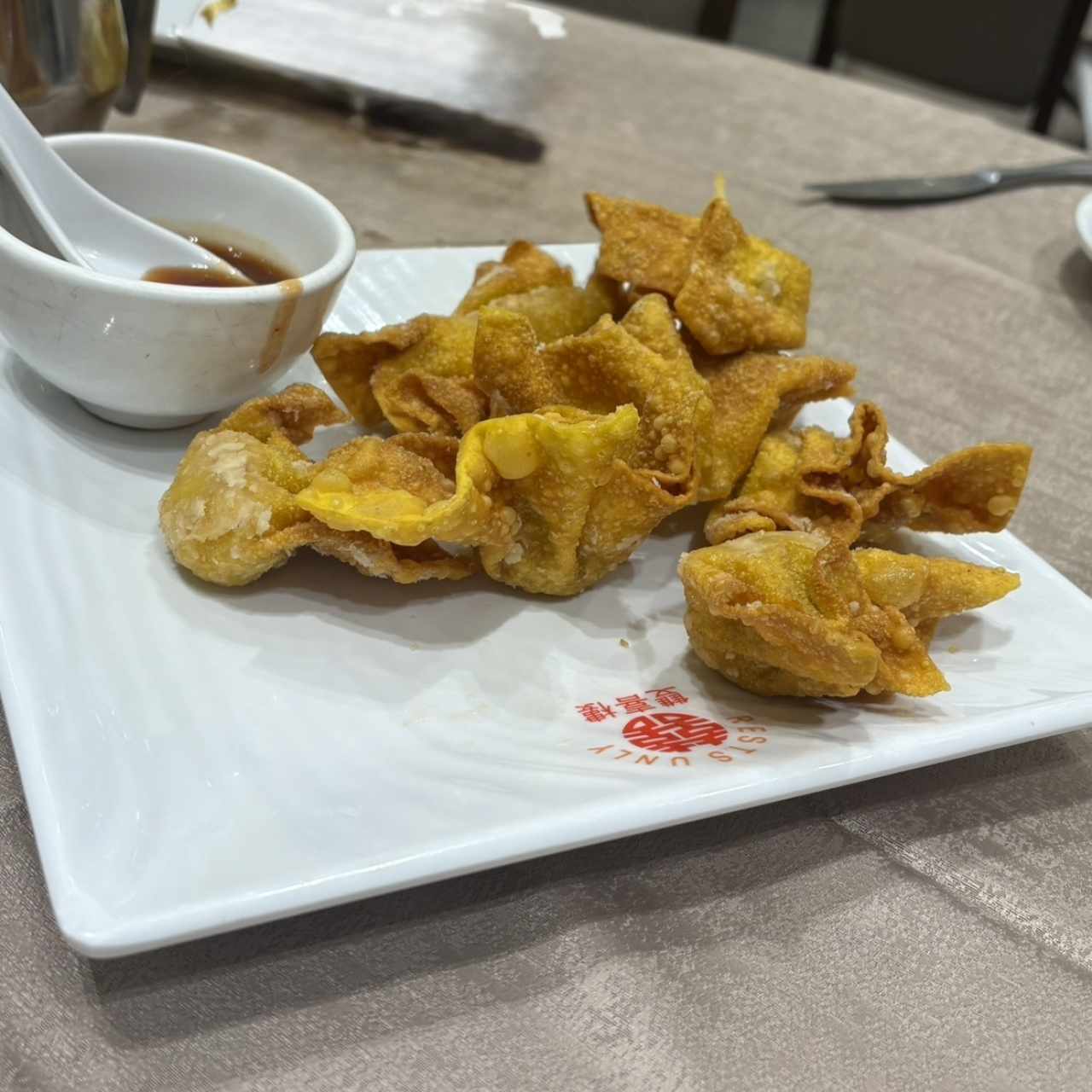 Wanton frito con camarón