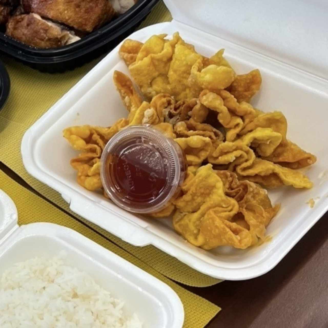 Wanton frito con camarón