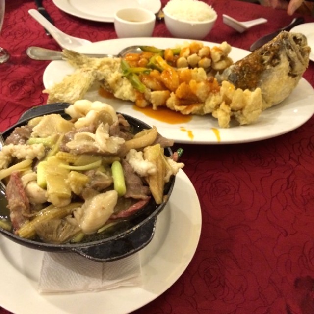 Robalo en salsa agridulce y caserola de combinacion