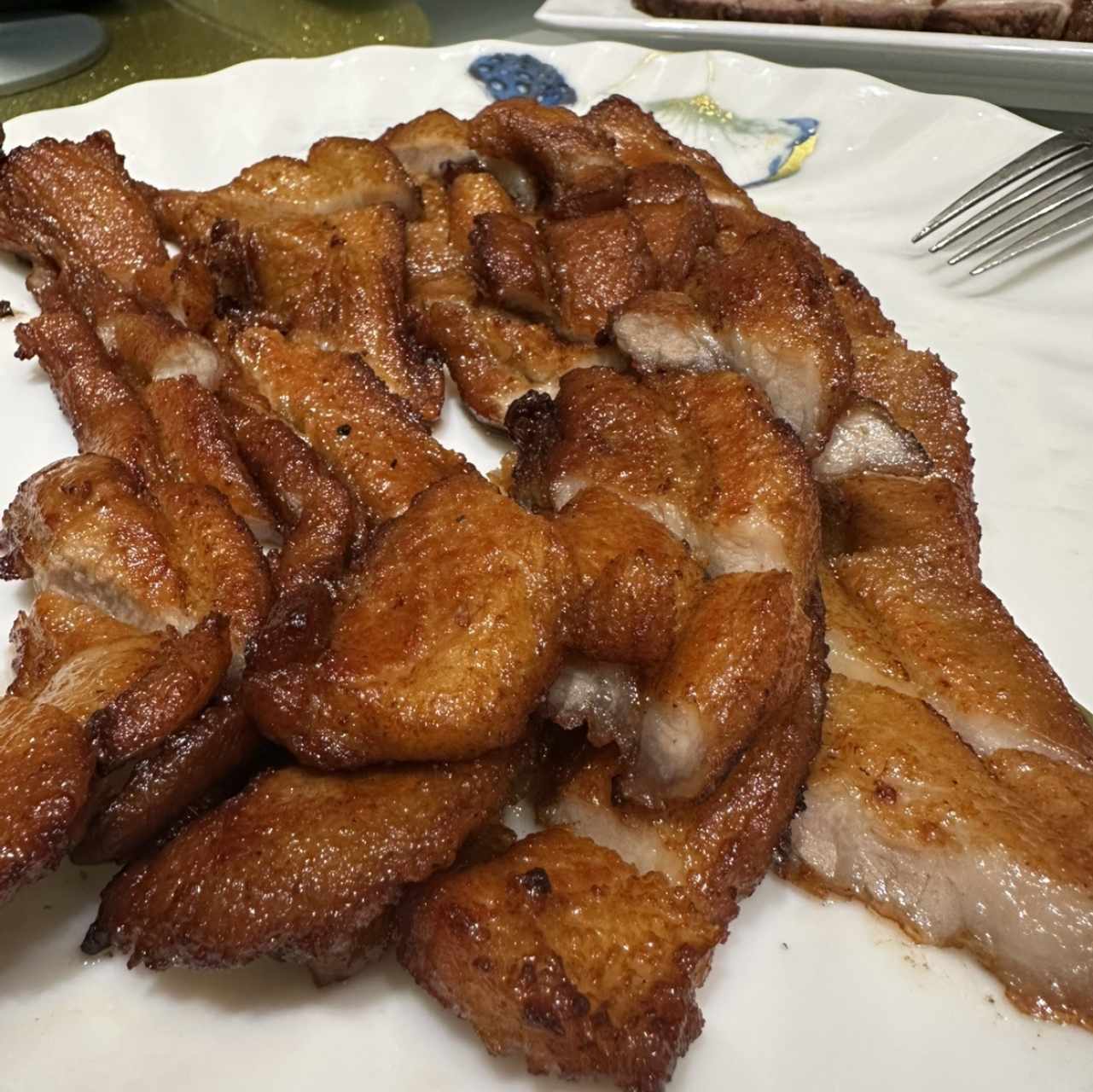 Platos especiales - Puerco al carbón