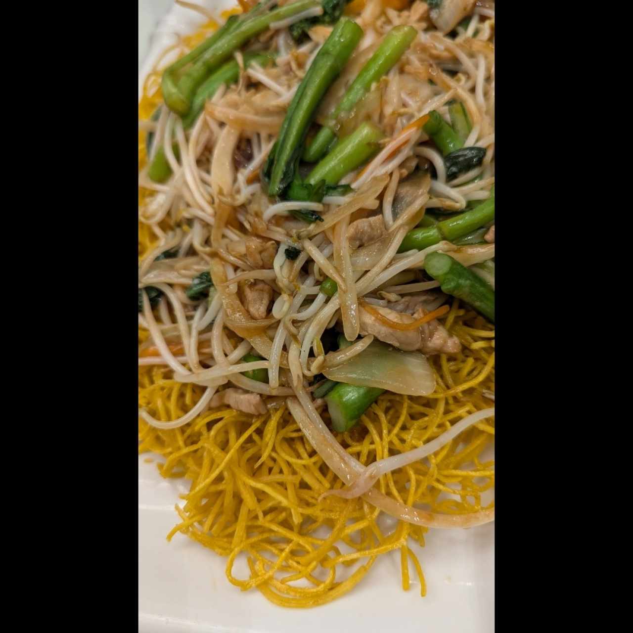 Chow mein combinacion estilo chino