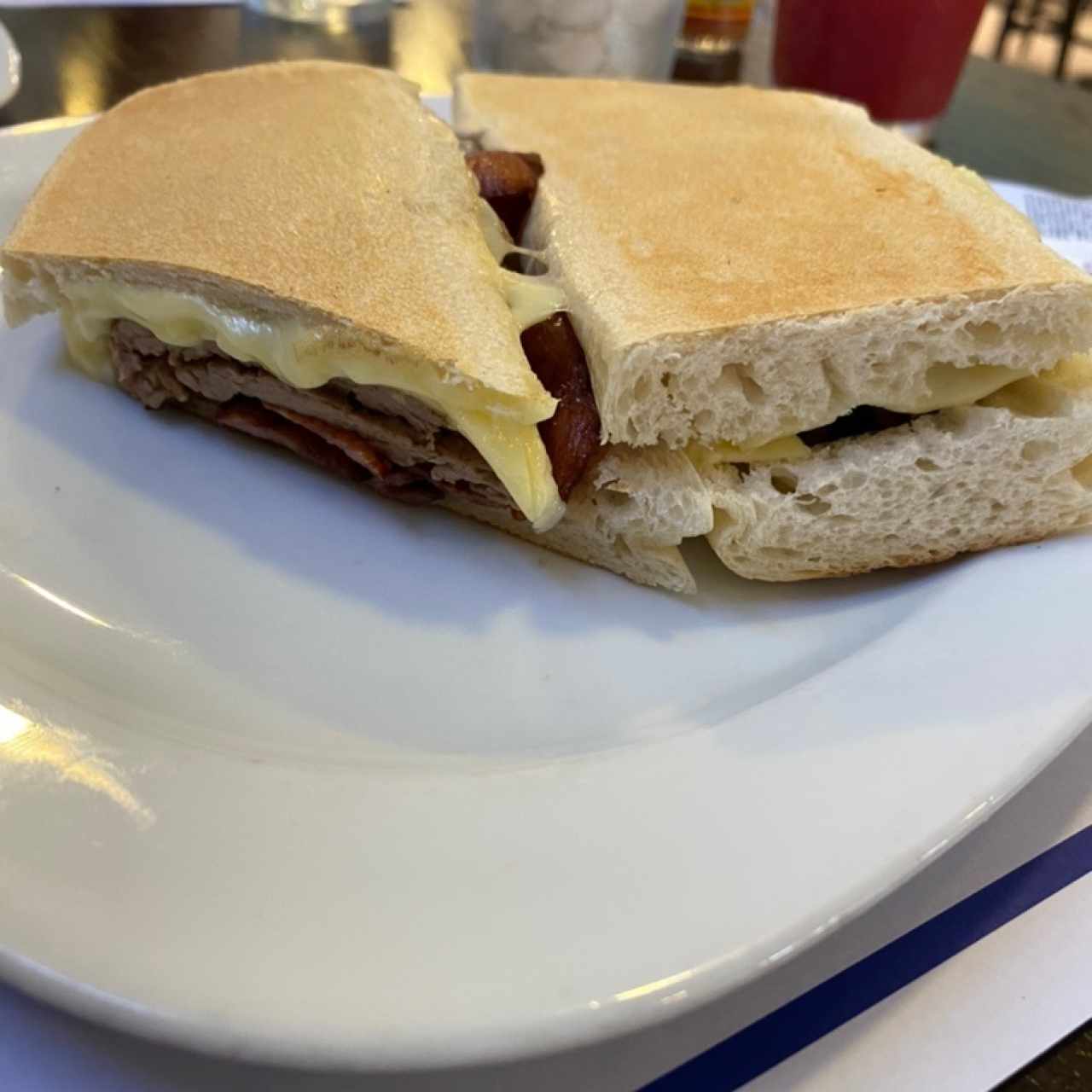 Filete Mozzarella y Tocino Cubano